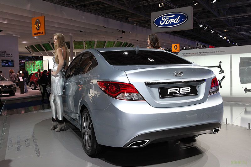 Hyundai Solaris : народный автомобиль для России (фото)