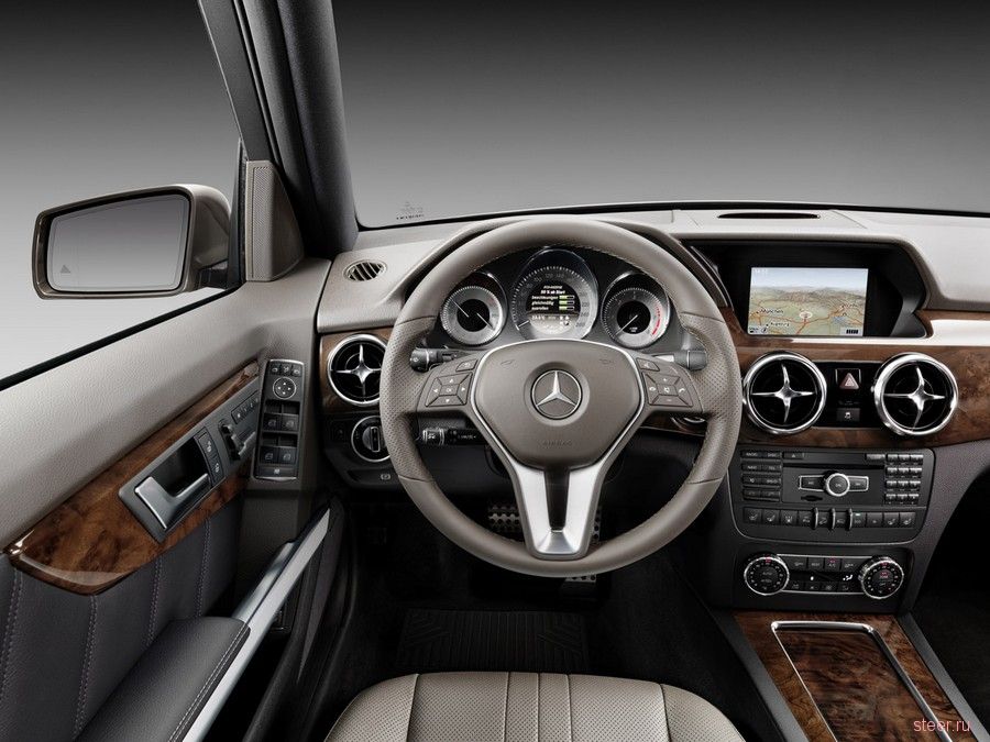 Mercedes-Benz обновил кроссовер GLK (фото)