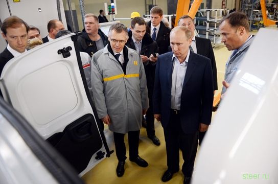 Путин запустил производство универсала Лада Ларгус. Тест-драйва не было (фото)