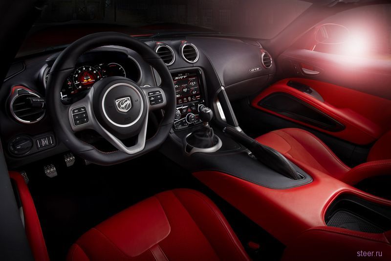 Dodge Viper 2013 : Dodge представил новое поколение супер-кара Viper с 640-сильным мотором (фото)