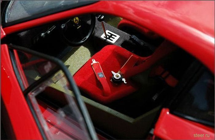 Невероятно детализированная модель Ferrari F40 (фото)