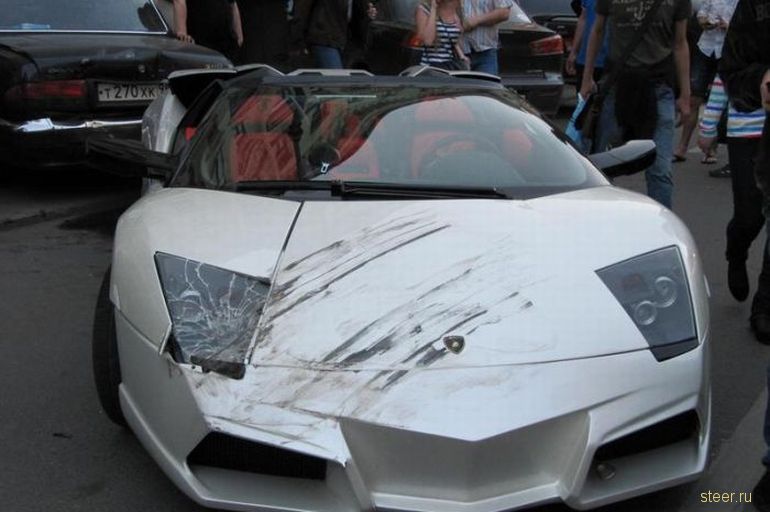 Санкт-Петербург : Авария с участием Lamborghini (фото)