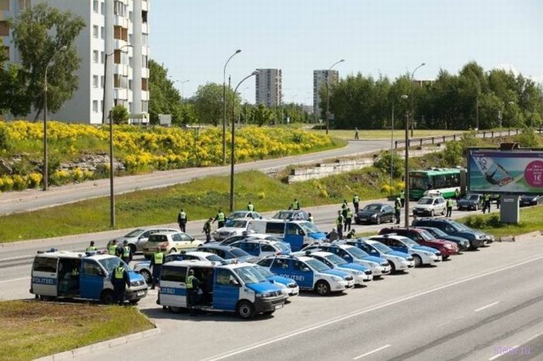 Тотальная проверка на алкоголь: Полицейский рейд в Таллине (фото)