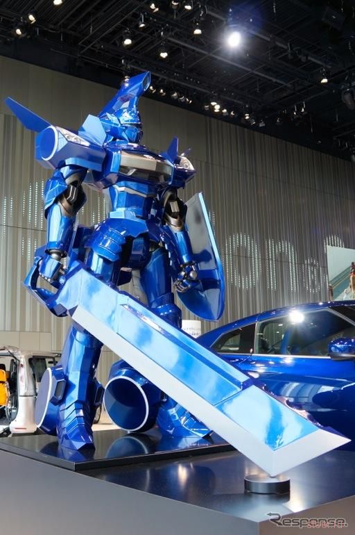 Из Nissan GT-R сделали гигантского человекоподобного боевого робота (фото)
