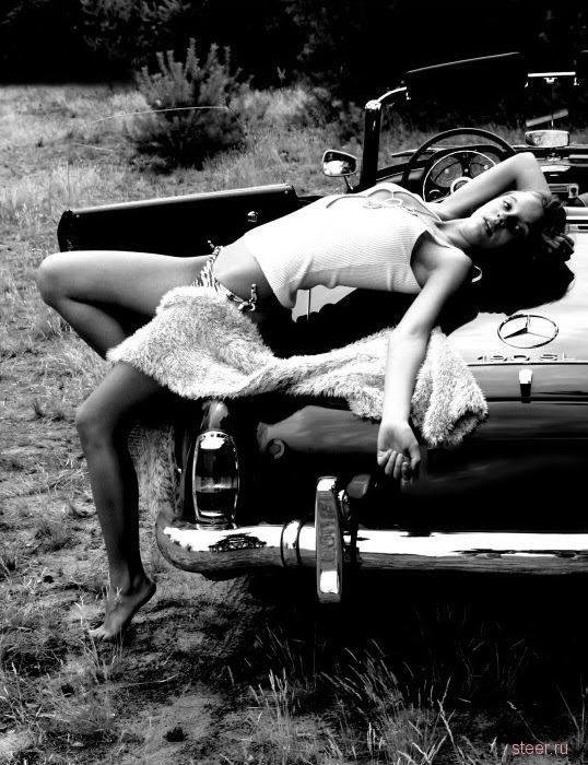 Красивые девушки и винтажные автомобили (фото)