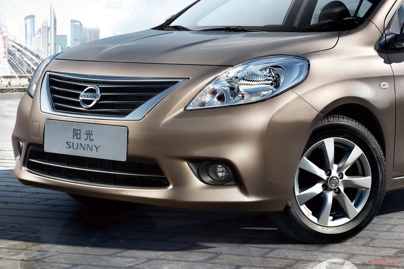 В Китае показали дешевый глобальный седан Nissan Sunny (фото)