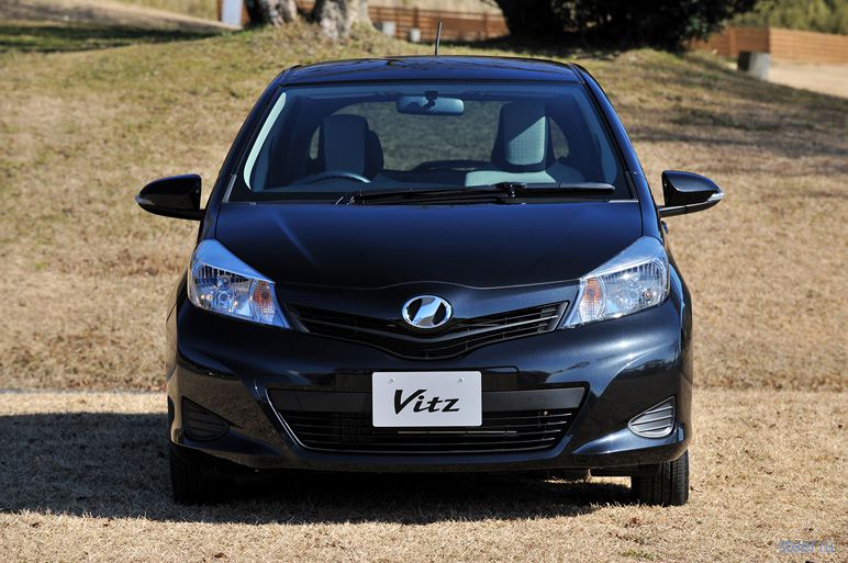 Toyota выпустила новое поколение хэтчбека Vitz (Yaris) (фото)