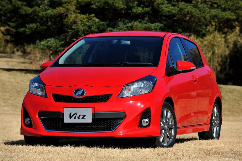 Toyota выпустила новое поколение хэтчбека Vitz (Yaris) (фото)