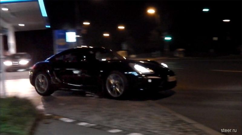 Рассекречены две главные новинки Porsche. Фото, видео
