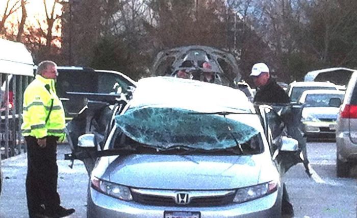 Honda Civic взорвалась из-за попытки открыть багажник