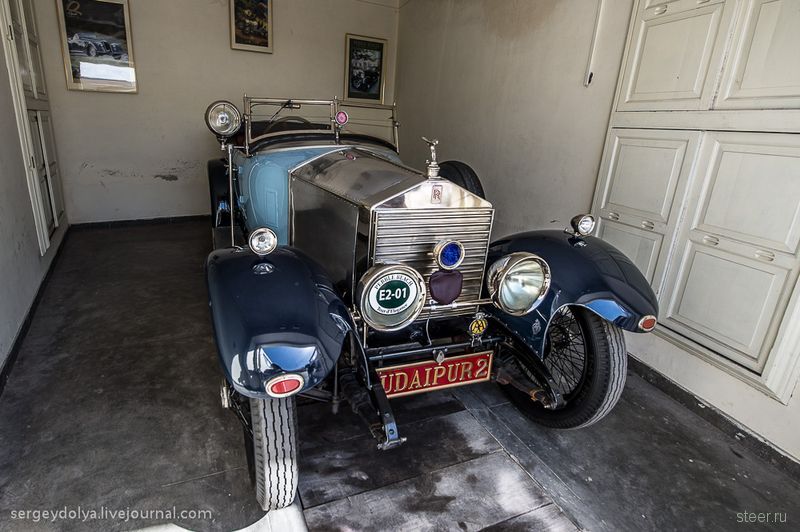 Музей раритетных автомобилей в Удайпуре (Индия)