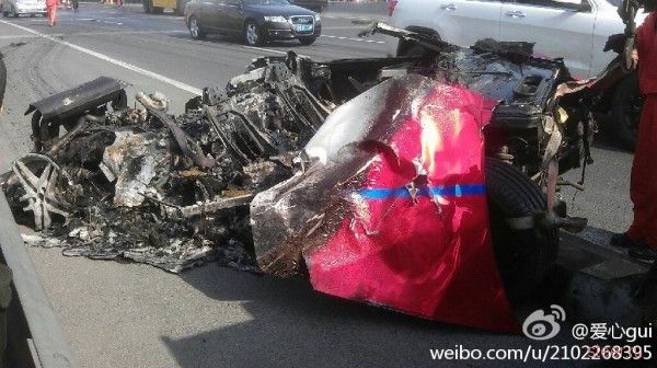 Фатальная авария с суперкаром Ferrari F430 в Китае