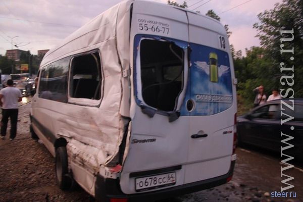 Саратов : в автокатастрофе с участием фуры пострадали 22 человека