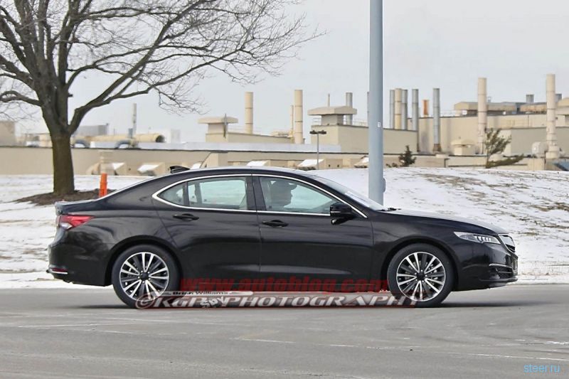 Серийную версию Acura TLX засняли во время тестов
