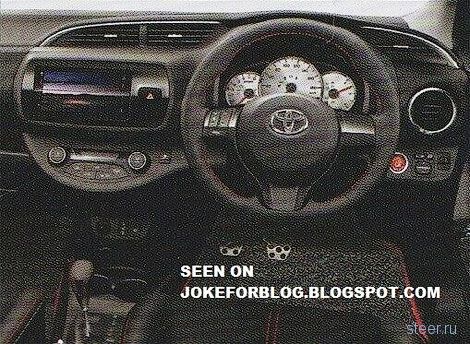 В Сети появились изображения обновленного хэтчбека Toyota Yaris