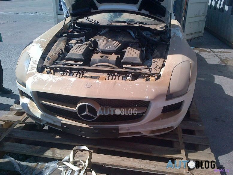  Mercedes-Benz за 710 000 долларов утонул в море