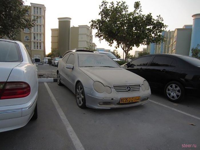 Брошенные авто в Дубаи :  Что для одного мечта, для другого - мусор