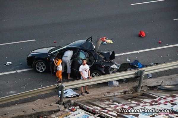В Китае произошла авария на сумму больше 1.6 миллиона долларов