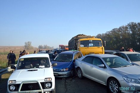 В Краснодарском крае из-за тумана столкнулись 50 автомобилей