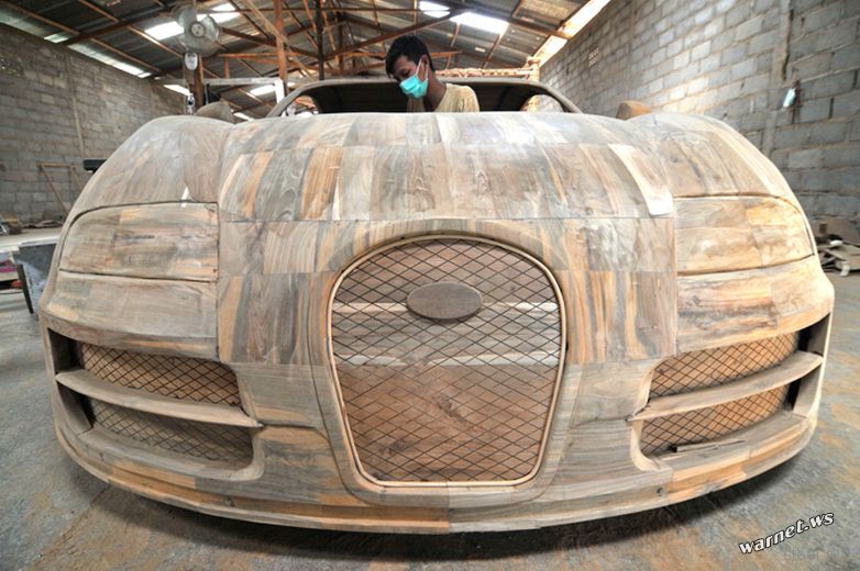 Bugatti Veyron Super Sport из дерева