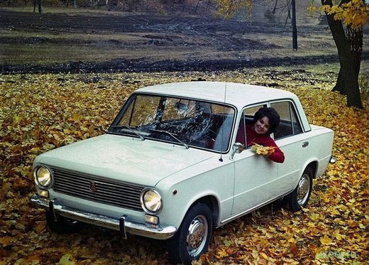 Как покупали машины в СССР