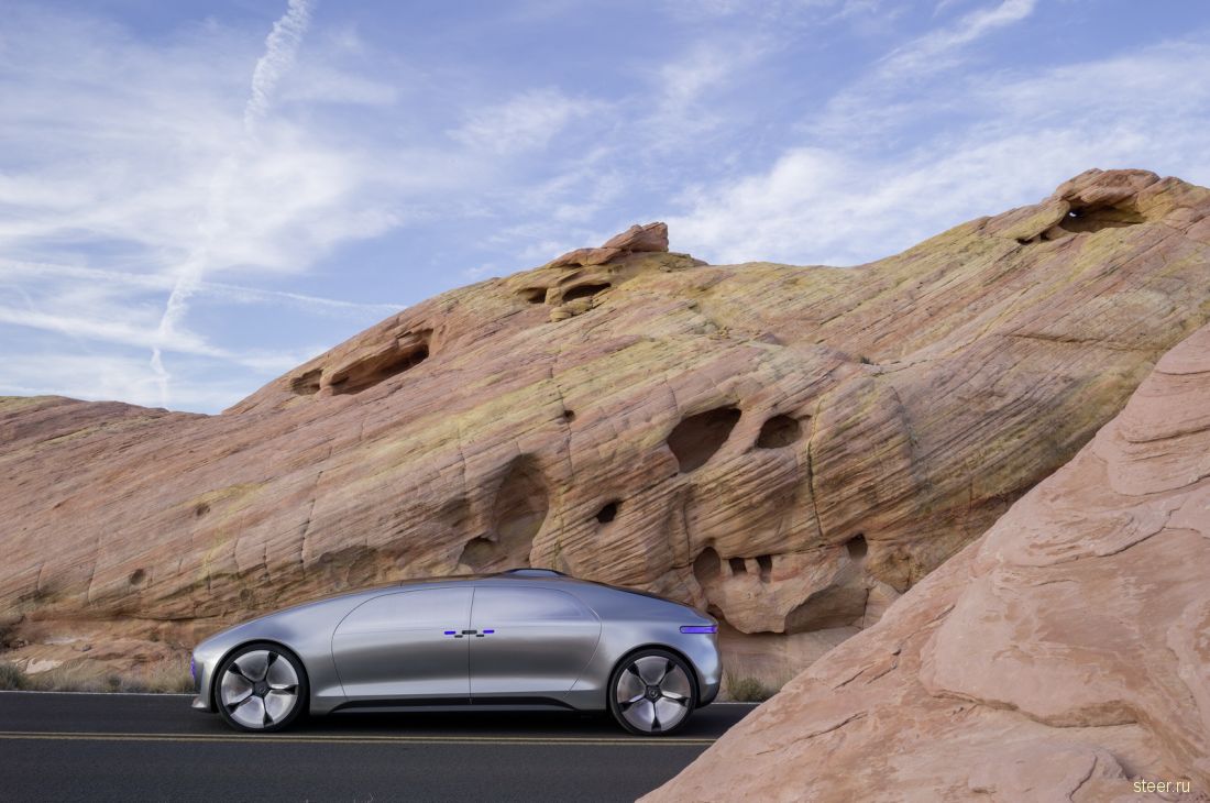 Mercedes-Benz F 015 : водородный седан с автопилотом и комнатой переговоров