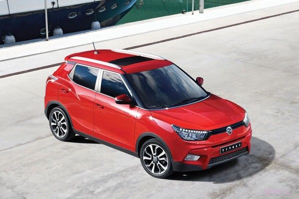 SsangYong официально представила новый маленький кроссовер Tivoli