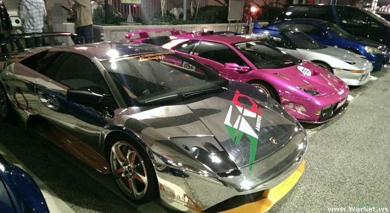 В Токио прошел съезд владельцев уникальных суперкаров Lamborghini