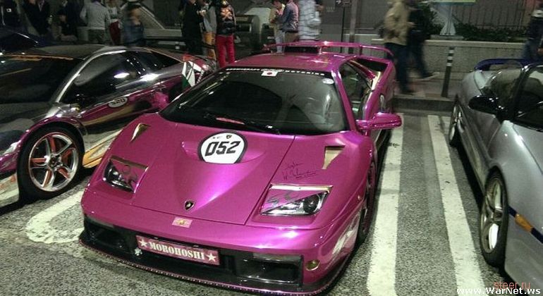 В Токио прошел съезд владельцев уникальных суперкаров Lamborghini