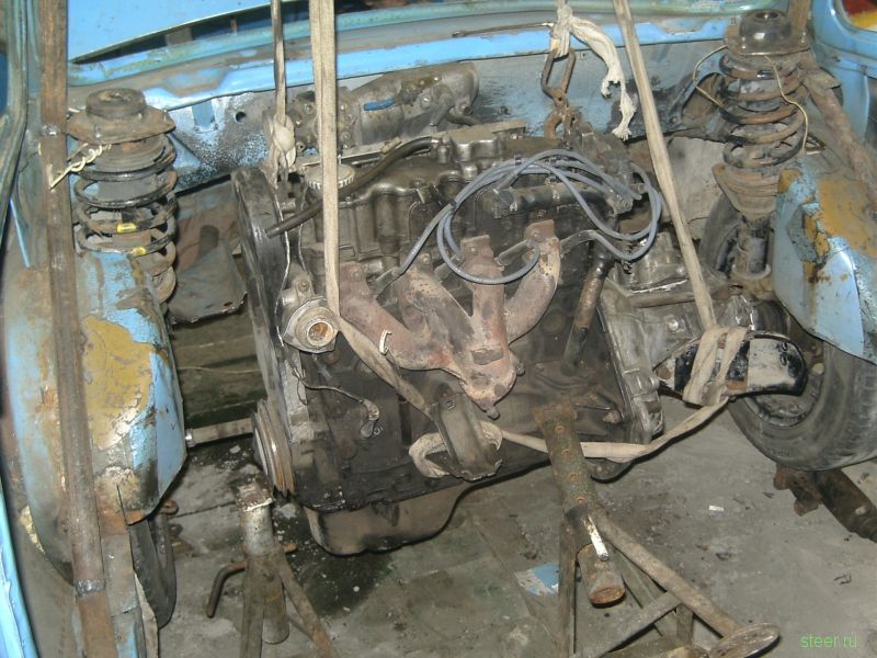 Запорожец ЗАЗ 968 стилизованный под мустанг