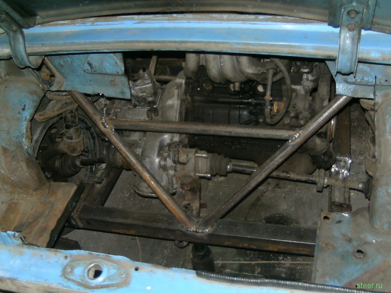 Запорожец ЗАЗ 968 стилизованный под мустанг