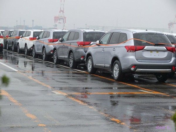 Первые фото обновлённого Mitsubishi Outlander