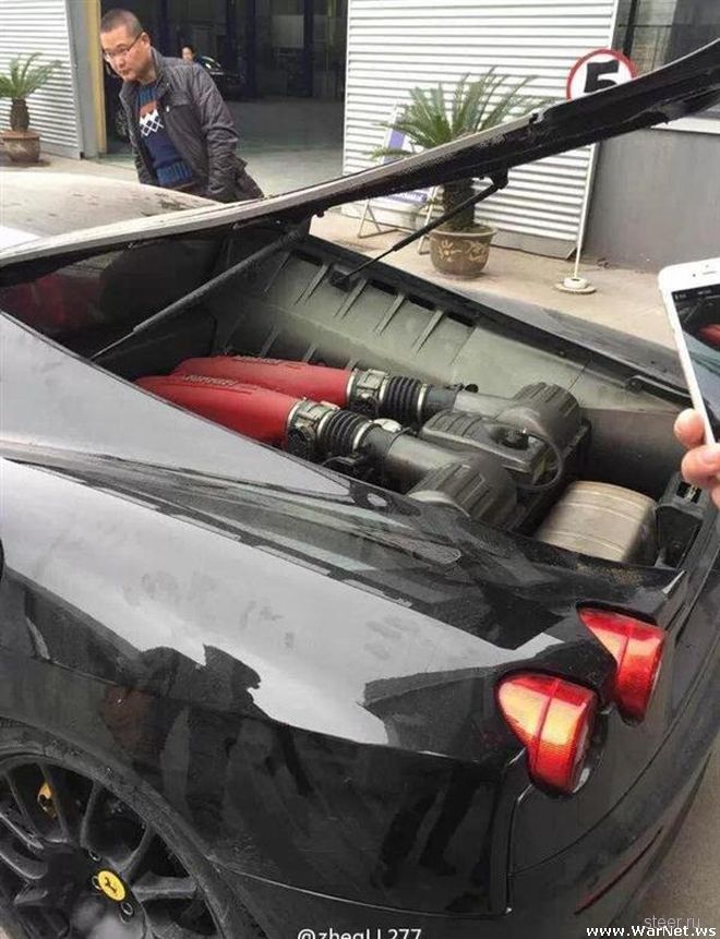 Китайский юноша утопил купленный папой Ferrari F430