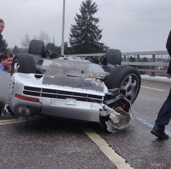 В Женеве на мокрой дороге сделал уши Porsche 959
