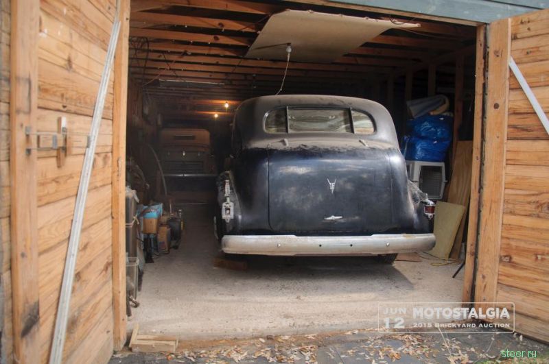 В старом сарае обнаружены 5 старинных автомоблей общей стоимостью 700000 долларов