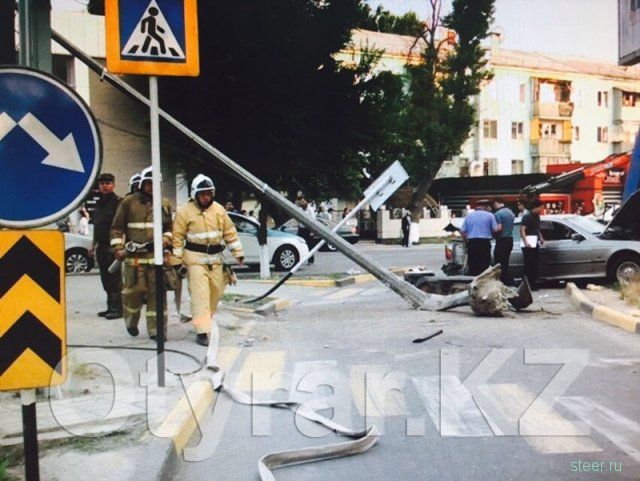 Жуткое ДТП со смертельным исходом в центре Шымкента