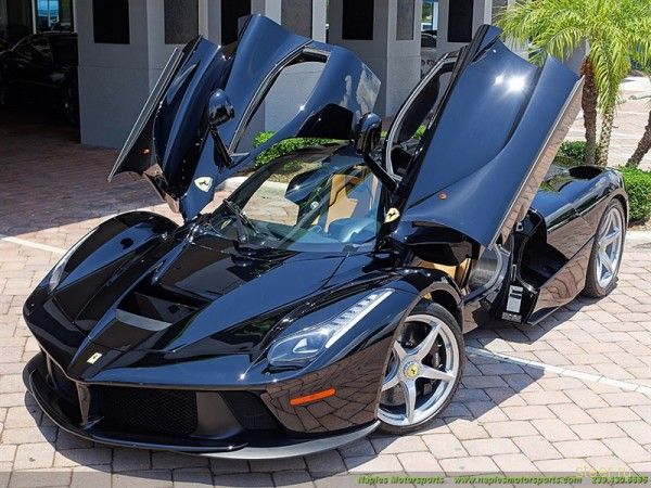 Редчайший черный Ferrari LaFerrari выставлен на продажу за 5 млн долларов