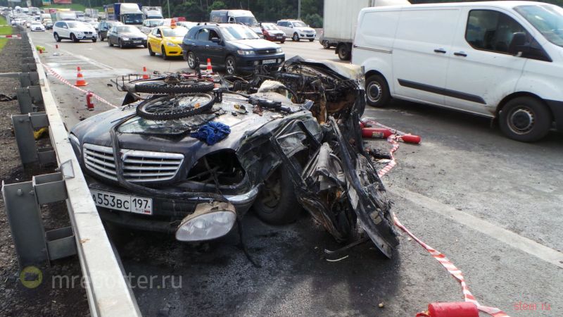 Пассажирка автомобиля сгорела в результате ДТП на 28 км МКАД