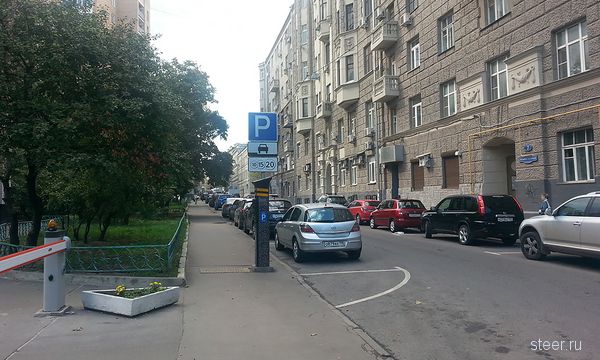 Желтые вафли, красные стрелки: что изменилось на дорогах Москвы