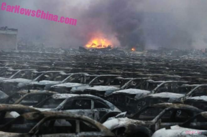 Взрыв в Китае уничтожил сотни новых импортных автомобилей