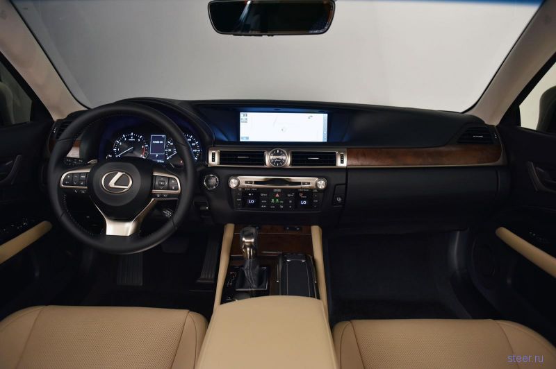 Lexus представил обновленный седан GS с двухлитровым турбомотором