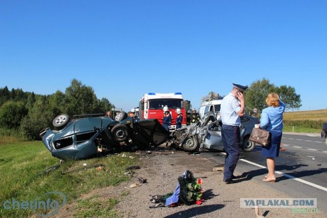 6 человек погибли в страшном ДТП в Вологодской области