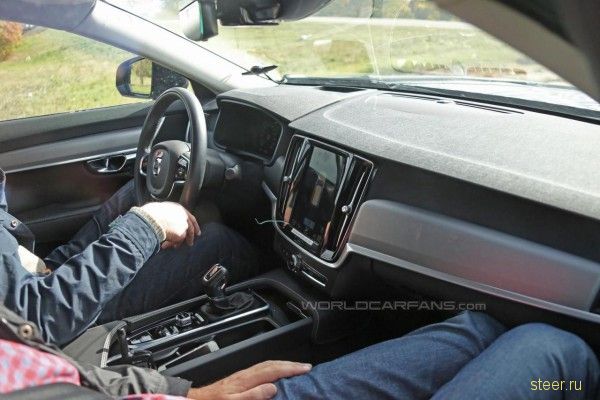 Шпионы опубликовали фото интерьера нового Volvo S90