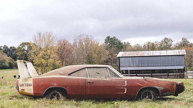 Найденный в сарае Dodge Charger Daytona продадут на аукционе за $150-180 тысяч