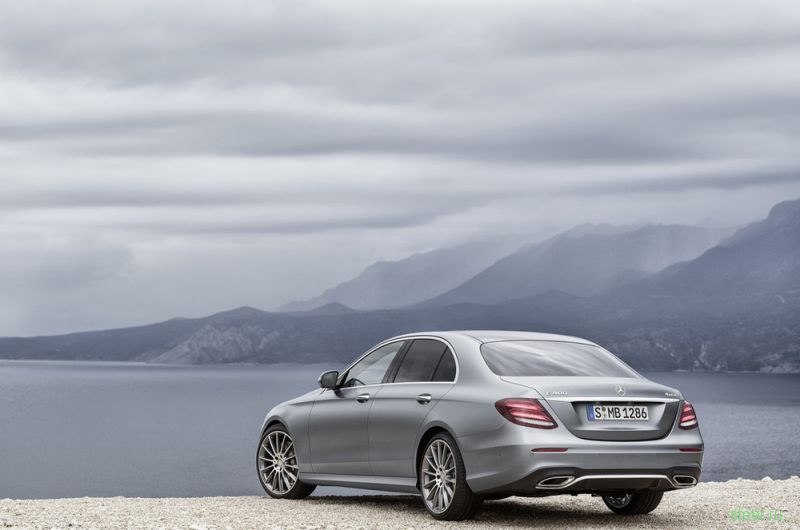 Опубликованы фотографии нового Mercedes-Benz E-Class
