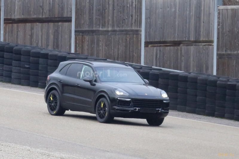 Фотошпионы поймали новый Porsche Cayenne