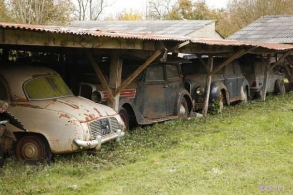 Заброшенные раритетные автомобили во Франции