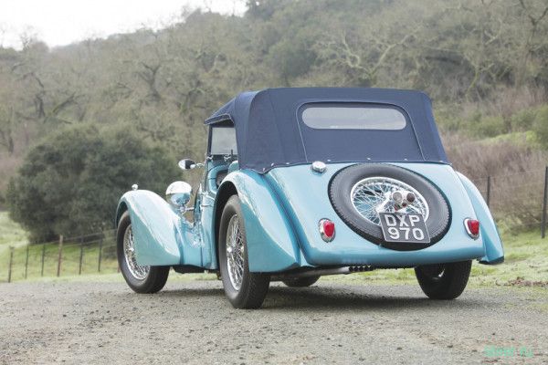 Bugatti 57SC 1937 года продан за 9,7 миллиона долларов