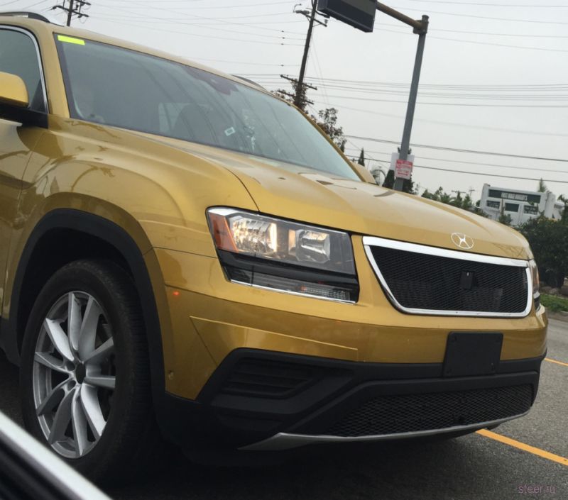 Предсерийную версию большого внедорожника Volkswagen сфотографировали на тестах в Калифорнии