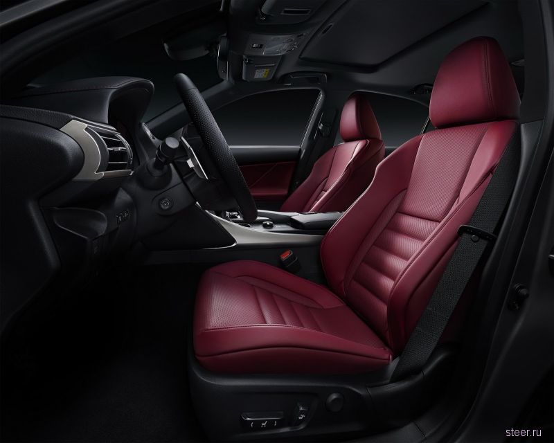 В Китае официально представили обновлённый Lexus IS 2016 года
